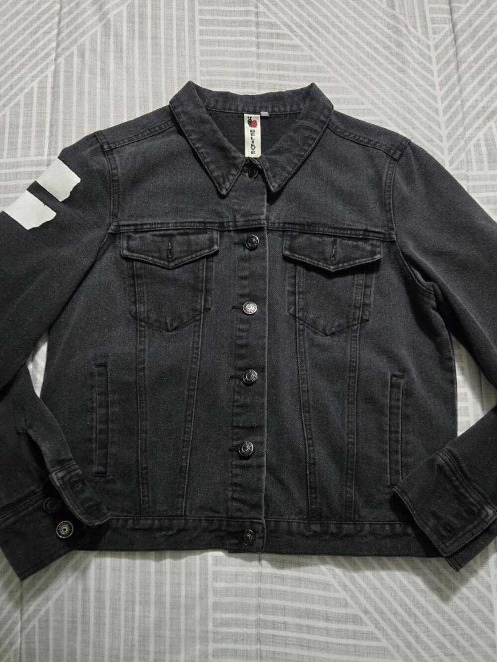 Believe Washed Black Cropped Denim Trucker Jacket Arm Stripes M